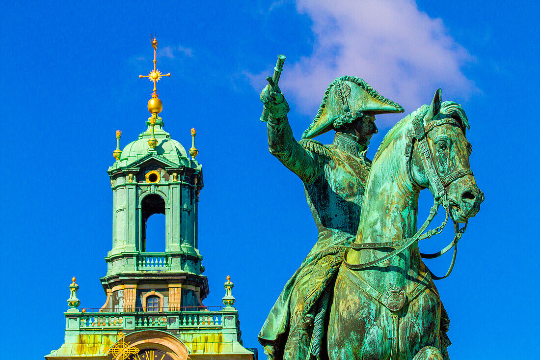 Europe,Scandinavia,Sweden. Stockholm. Statue of Charles XIV John at Slussplan. Gamla Stan district. Storkyrkan Cathedral