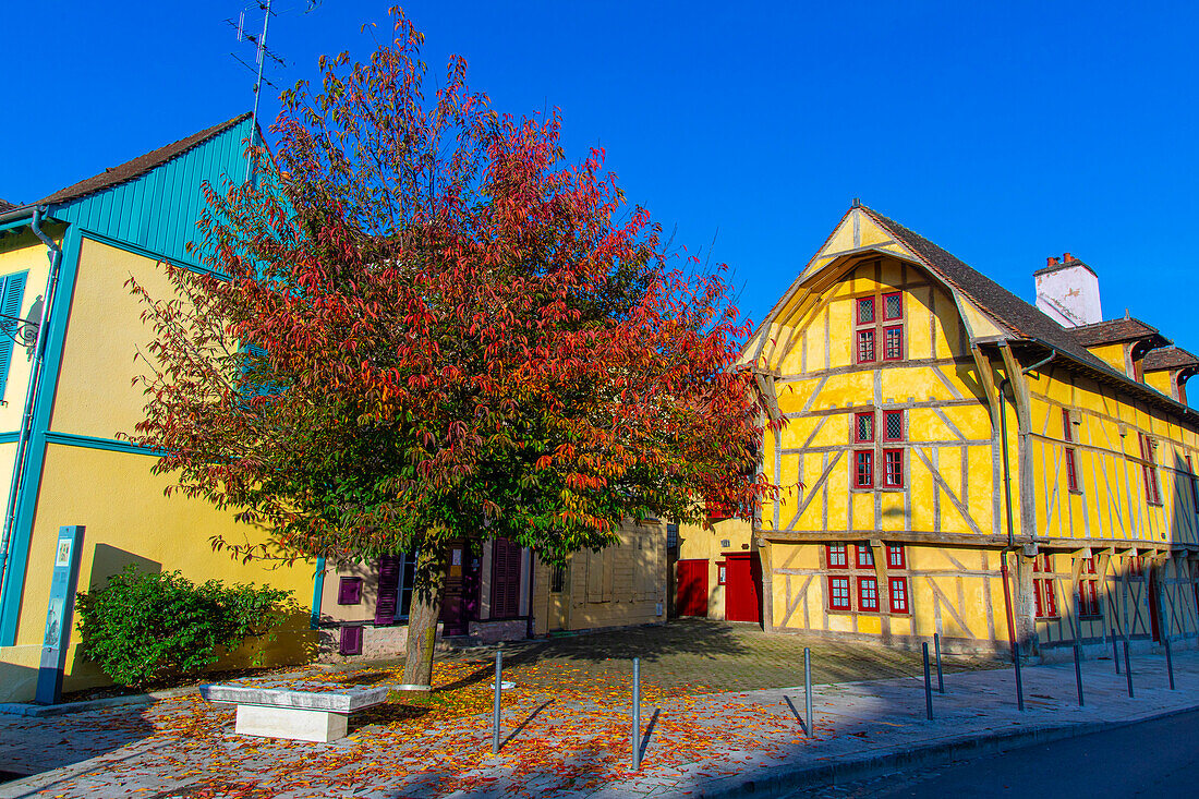 Frankreich,Grand Est,Aube,Troyes. Fassade eines Fachwerkhauses im Stadtzentrum