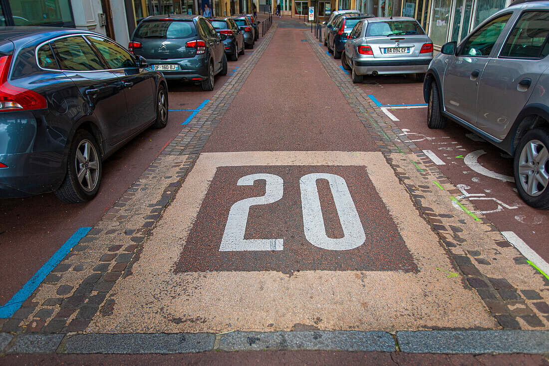 Geschwindigkeitsbegrenzung auf 20 km/h im Stadtzentrum