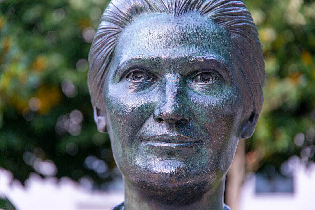 France,Vendee,La Roche-sur-Yon. Simone Veil statue