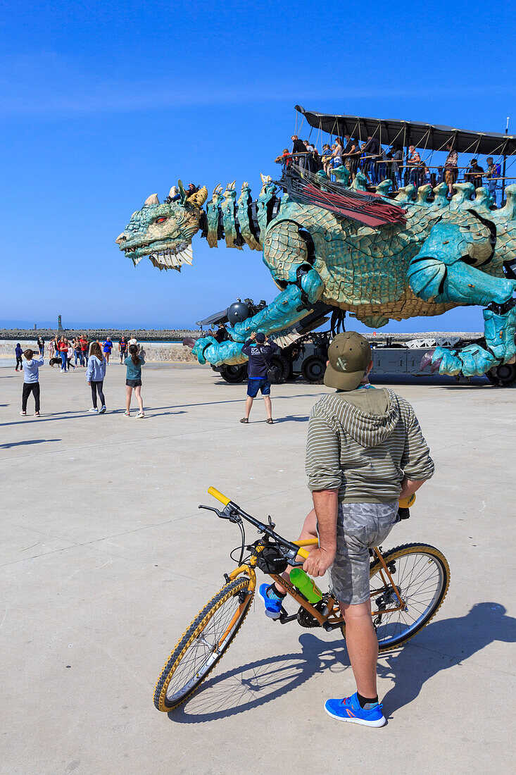 France,Calais,the dragon on the dike of Calais