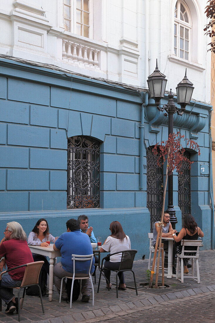 Chile,Santiago,Barrio Paris-Londres,cafe,people,