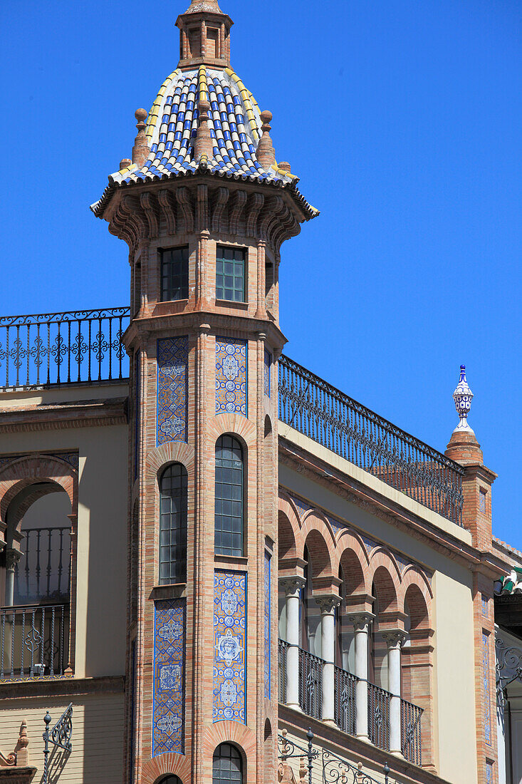 Spain,Andalusia,Seville,typical architecture,street scene