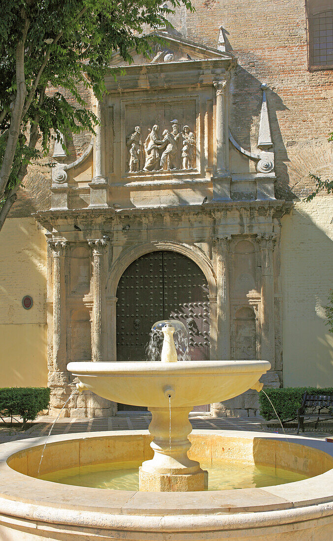 Spain; Andalusia; Seville; Plaza de Santa Isabel,fountain,