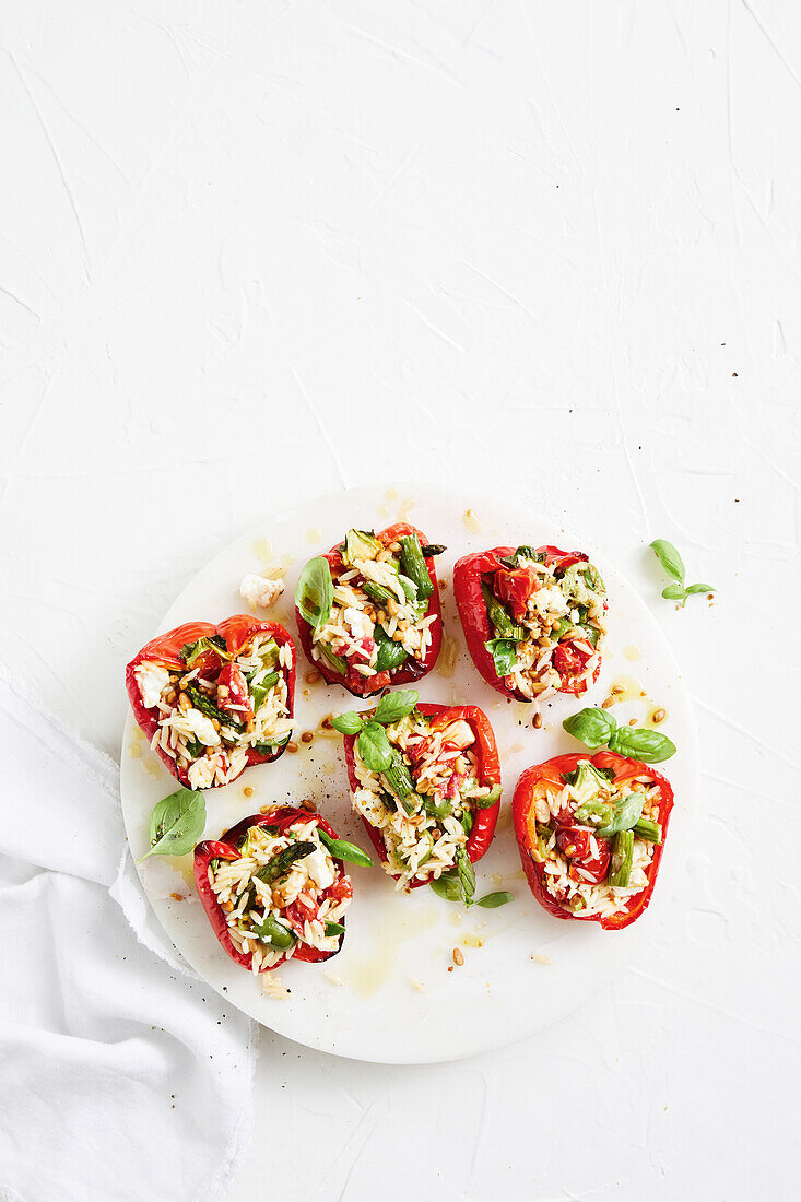 Spring seasonal salad with stuffed peppers