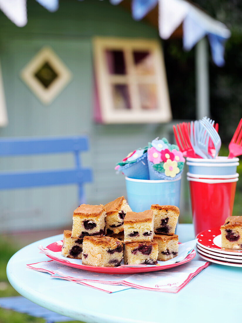 Blaubeer-Kuchenwürfel