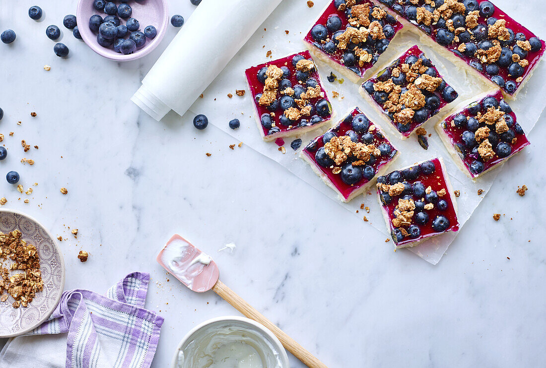 Blaubeer-Käsekuchen mit Walnüssen