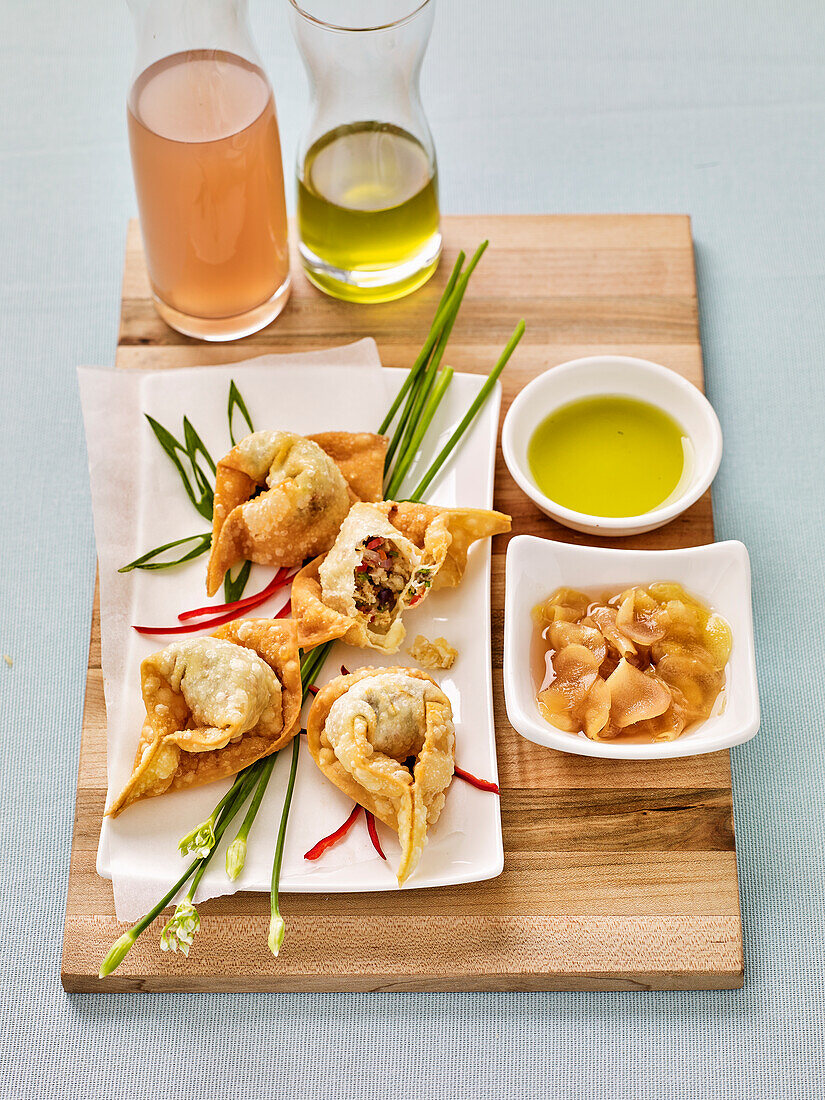 Crispy prawn wontons with ginger and dip