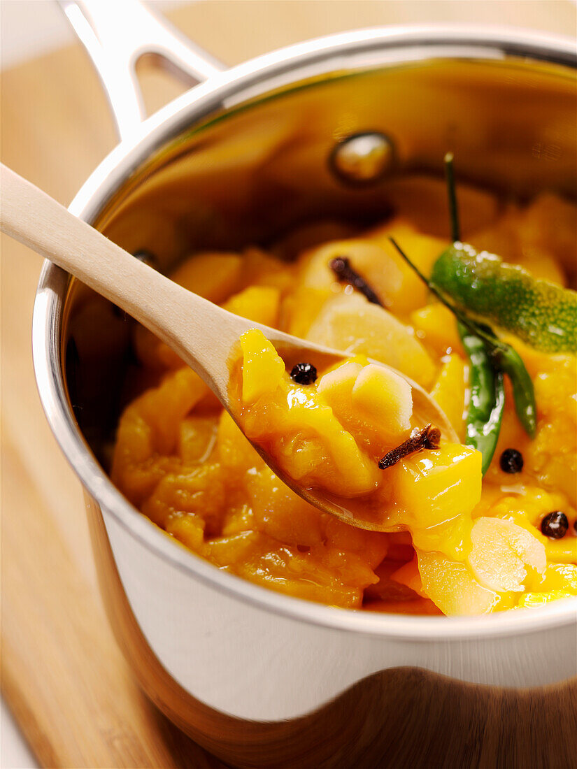 Mango chutney with ginger, lime and chilli