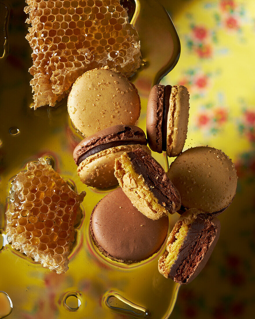 Honey macarons