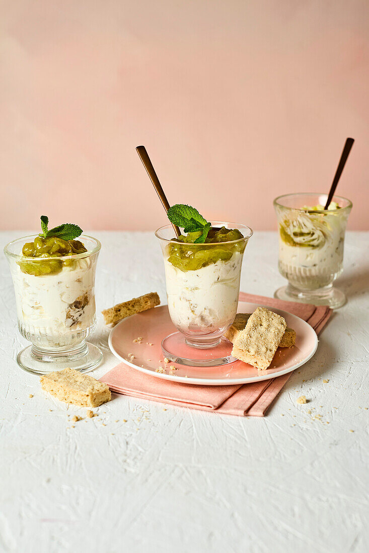 Gooseberry and elderflower dessert with mint