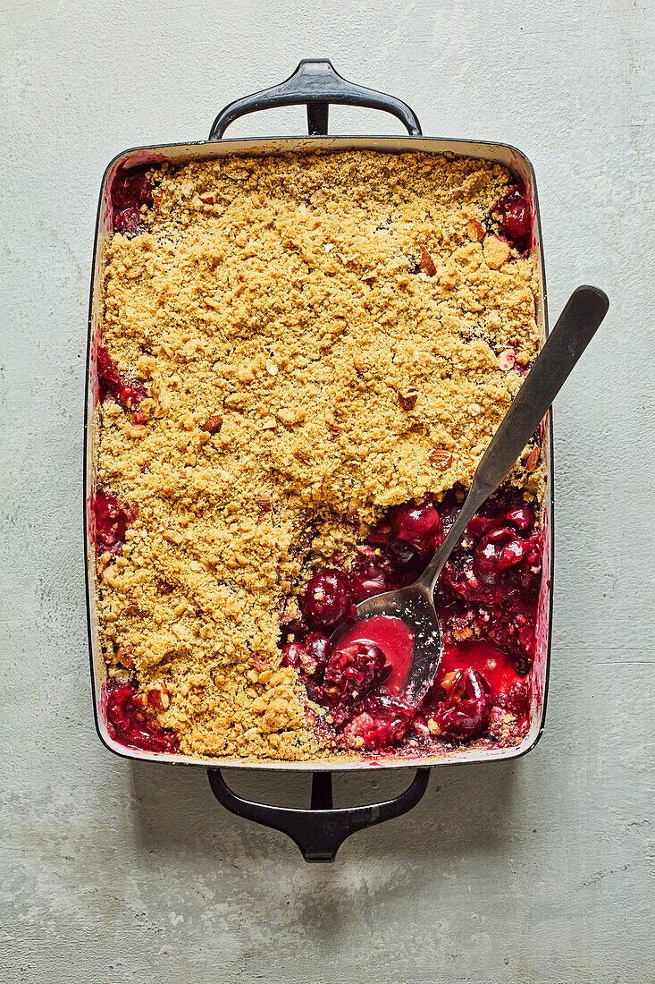 Kirsch-Mandel-Crumble