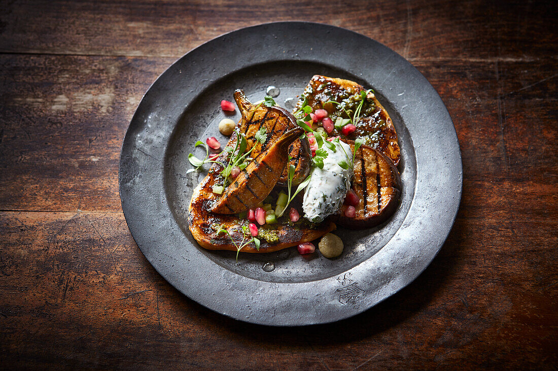 Fladenbrot mit Auberginen vom Grill