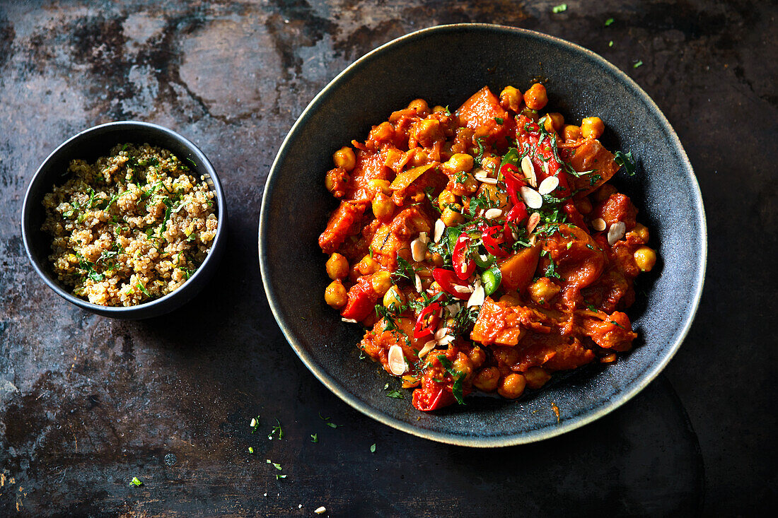 Kichererbsen-Kürbis-Curry mit Quinoa