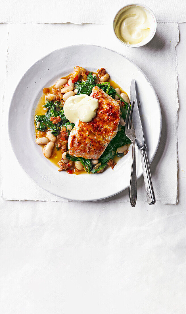 Smoked pike with spinach and beans