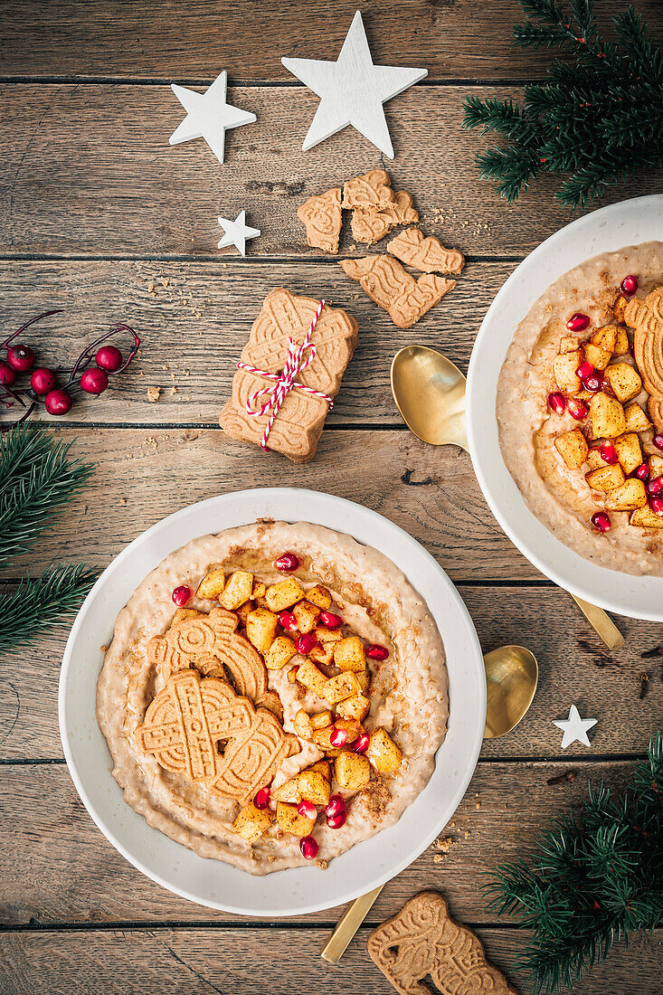 Porridge mit Spekulatius und Apfel