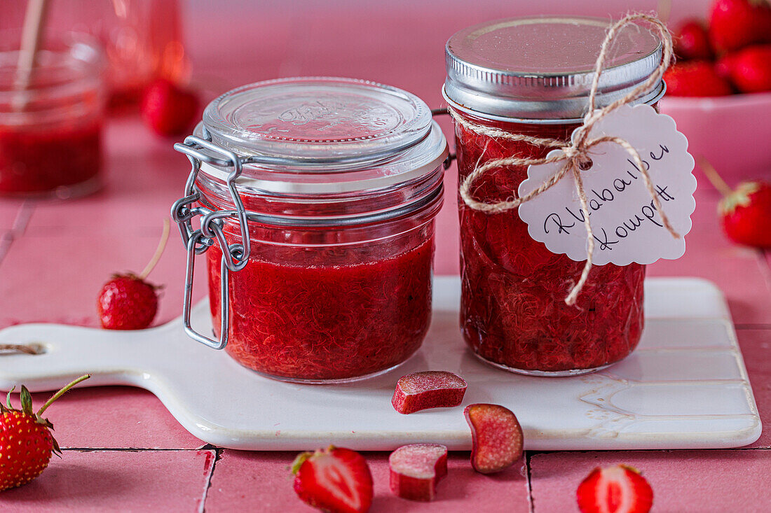 Rhubarb compote with strawberries