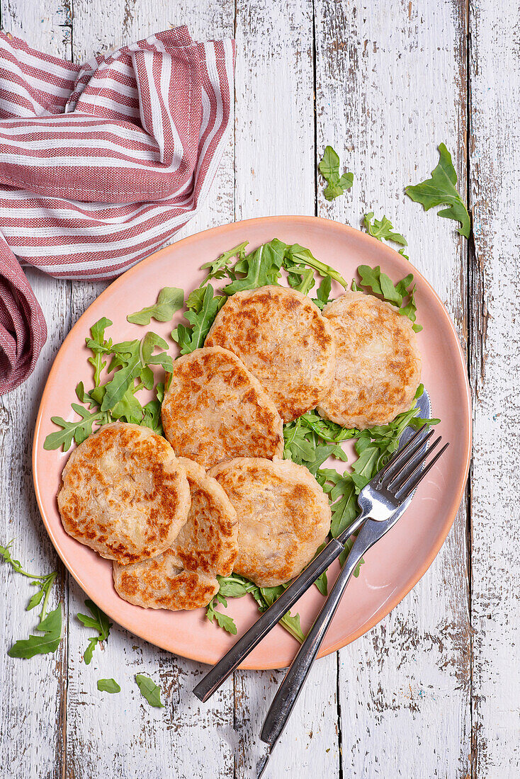 Herzhafte Pfannkuchen mit Rucola