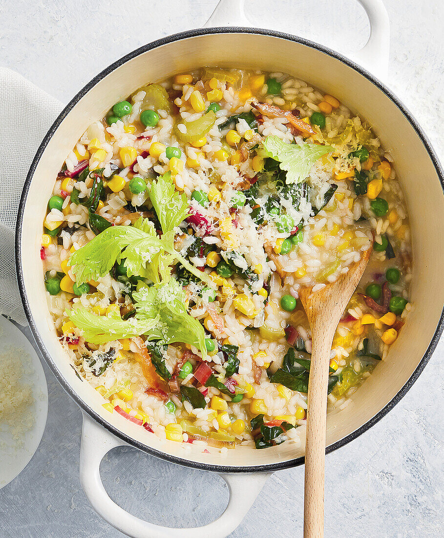 Vegetable risotto with peas and sweetcorn