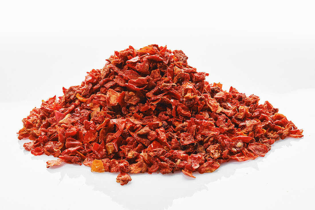 Dried, crushed tomatoes