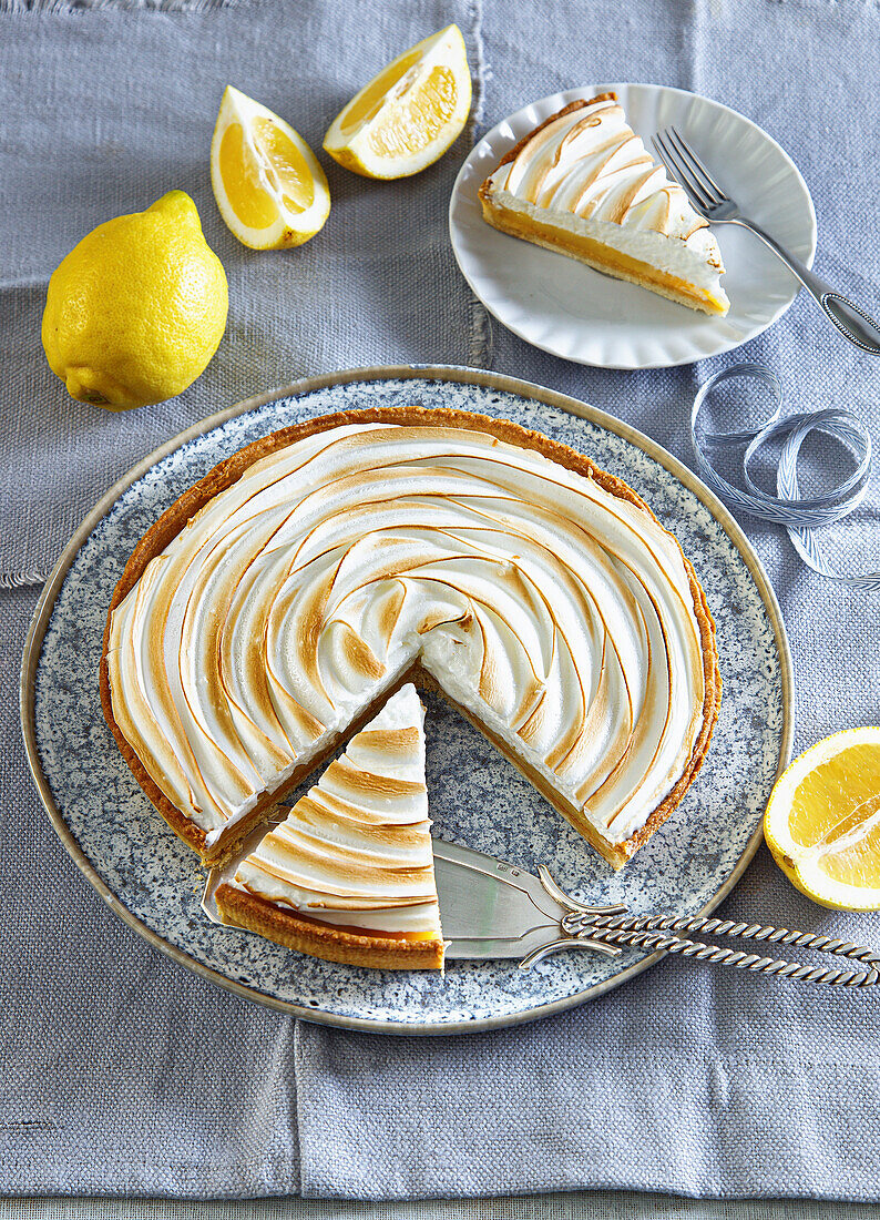 Lemon meringue tart