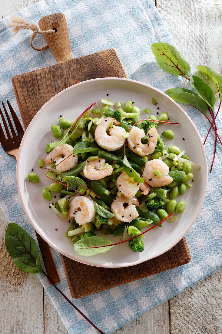 Prawns with green vegetables