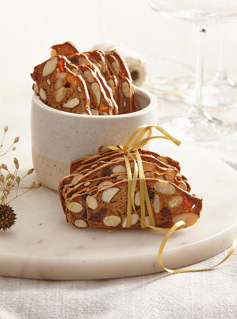 Christmas almond biscuits with sultanas