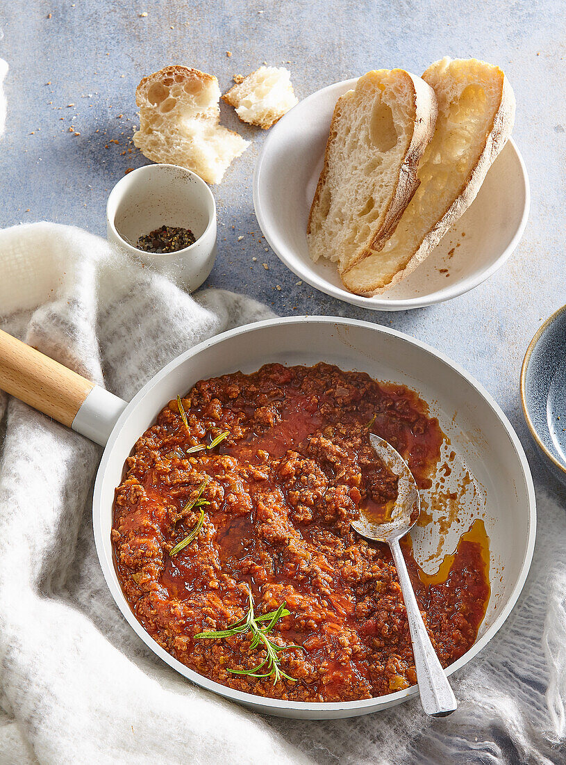 Ragù alla Bolognese with fresh white bread