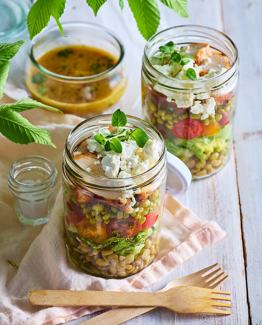 Chicken and lentil salad in a jar