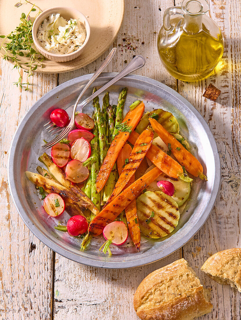 Grilled vegetables with goat's cheese dip