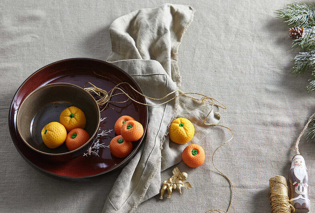 Oranges and mandarins made from marzipan