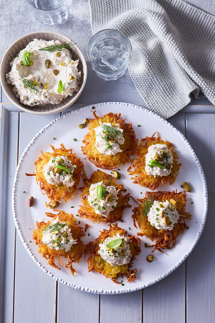 Kartoffelrösti mit Thunfisch-Kräuter-Aufstrich