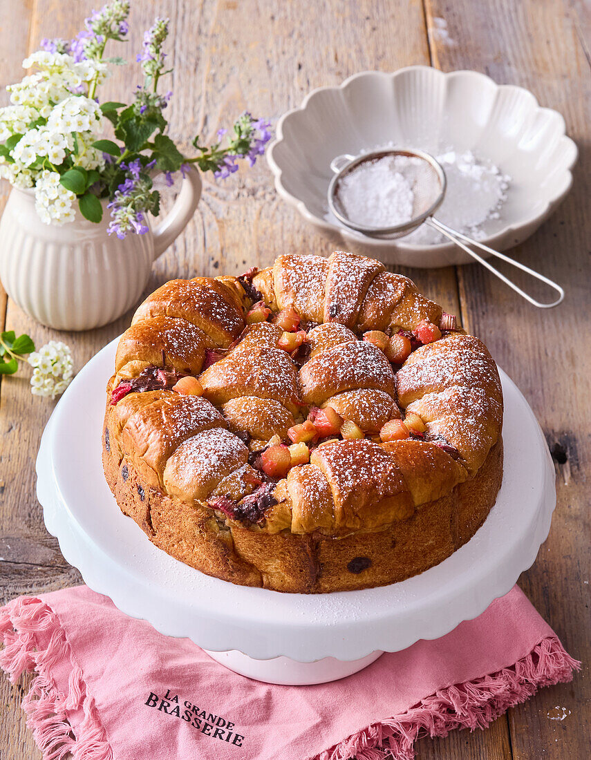 Rhabarber-Brotpudding-Kuchen