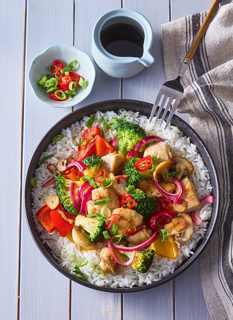 Chicken and vegetable pan with rice