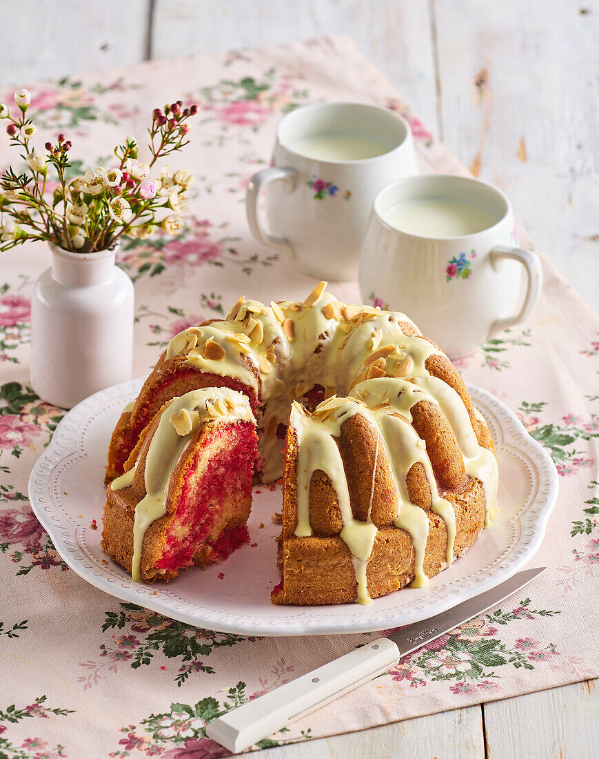 Bundt cake with strawberries and white chocolate