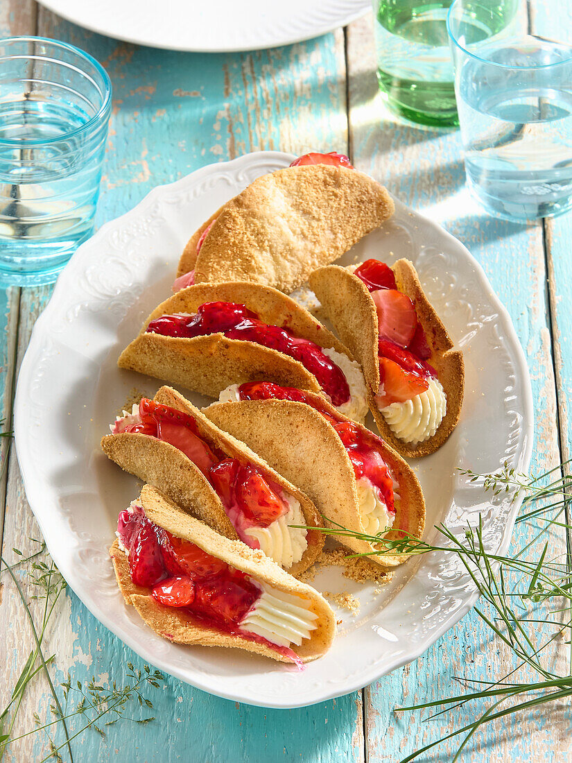 Tacos mit Mascarponecreme und Erdbeeren