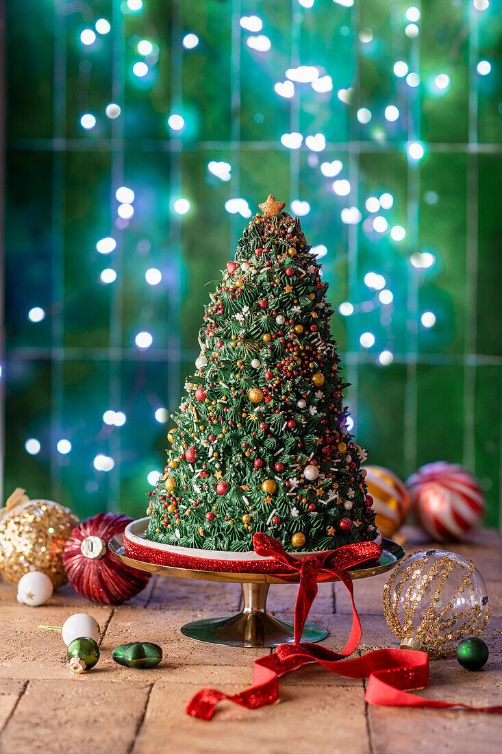 Christmas tree cake