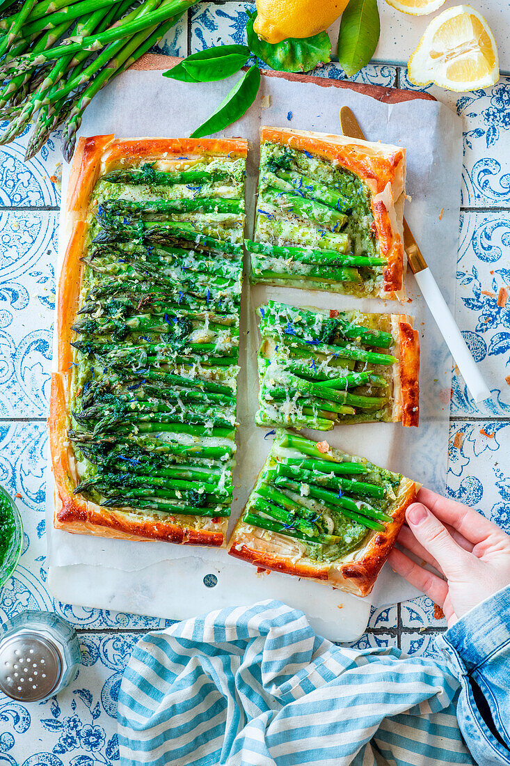 Puff pastry tart with asparagus