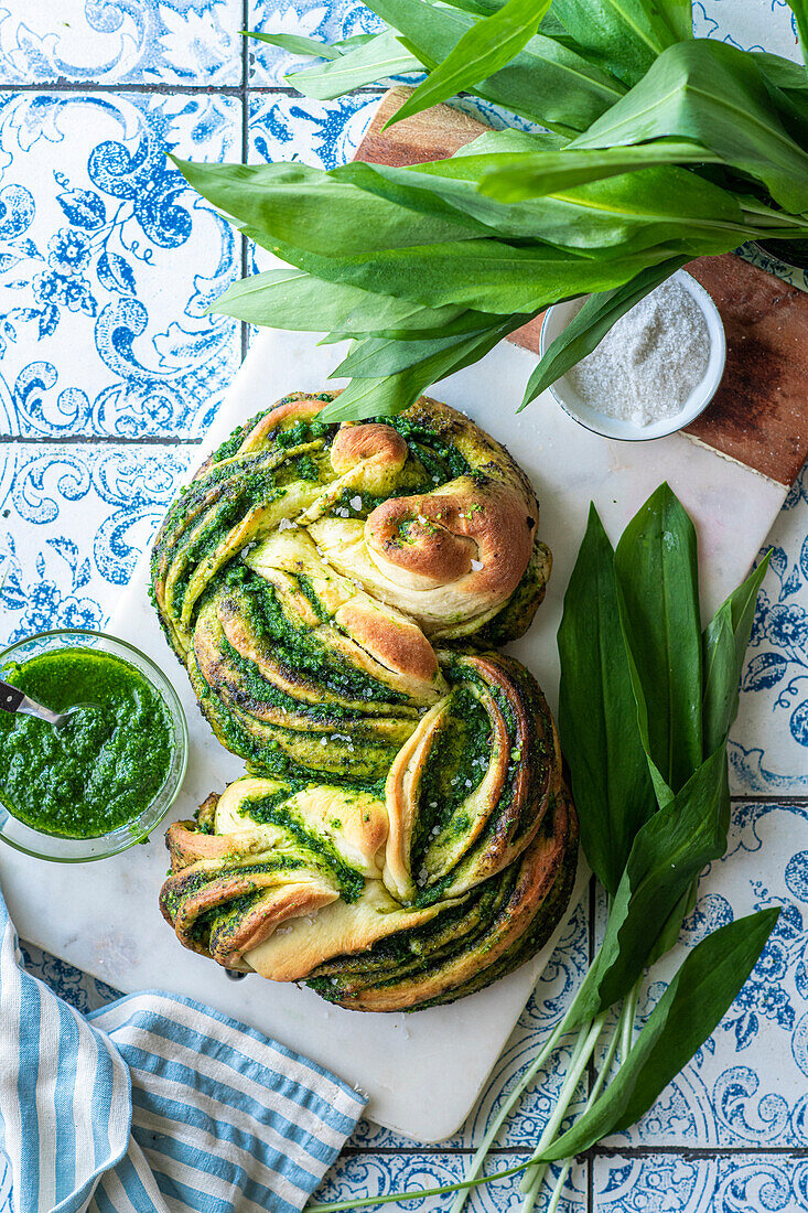 Bärlauchpesto-Swirly-Brot