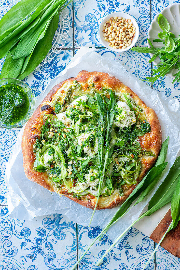 Wild garlic pizza