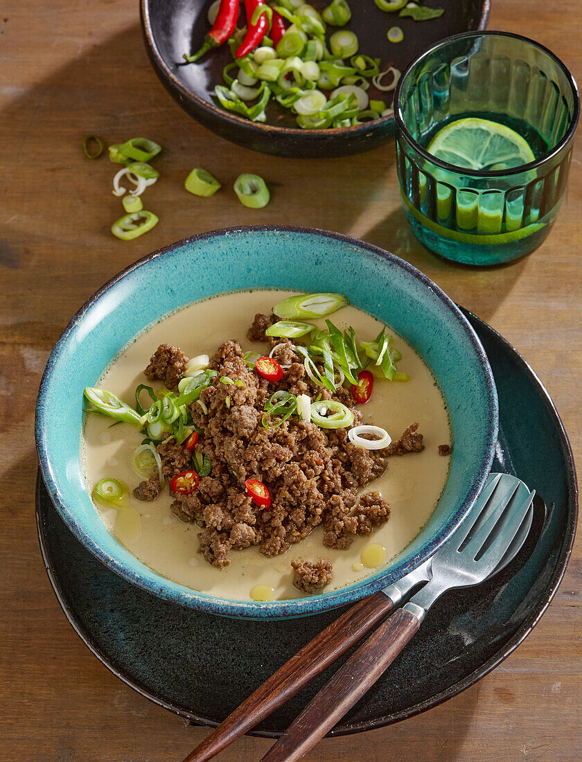 Steamed eggs with beef + steps