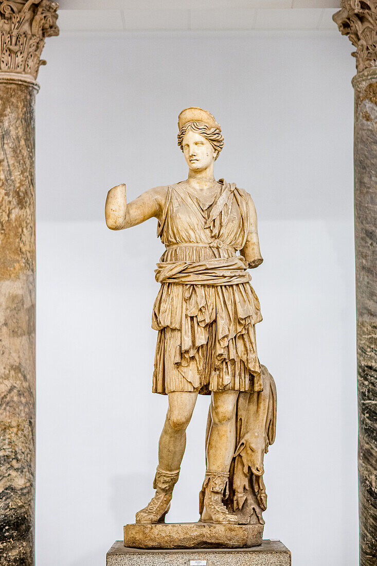 2nd century CE Roman statue of goddess Diana