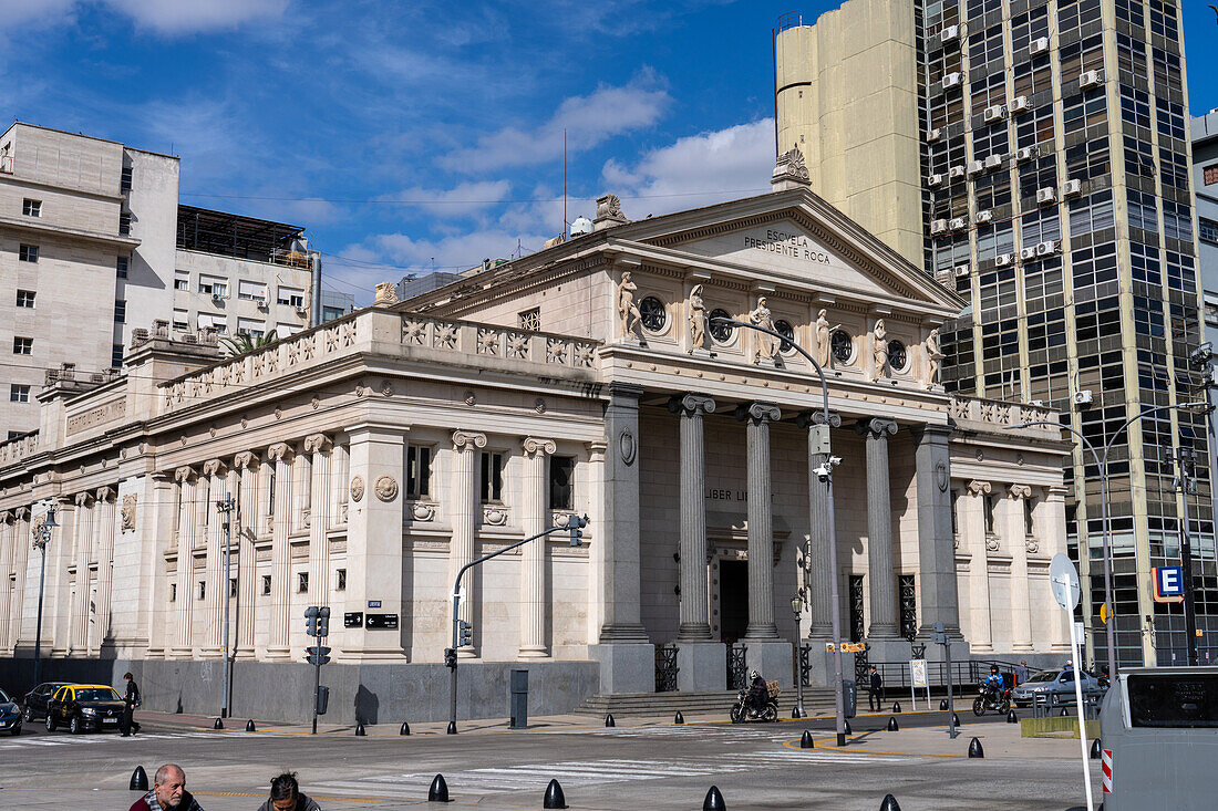 Die President-Roca-Schule ist eine öffentliche Grundschule im Stadtteil San Nicolas von Buenos Aires, Argentinien.