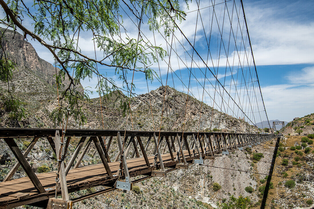 Puente de Ojuela , Historic gold mine and suspension bridge site in Durango , Mexico