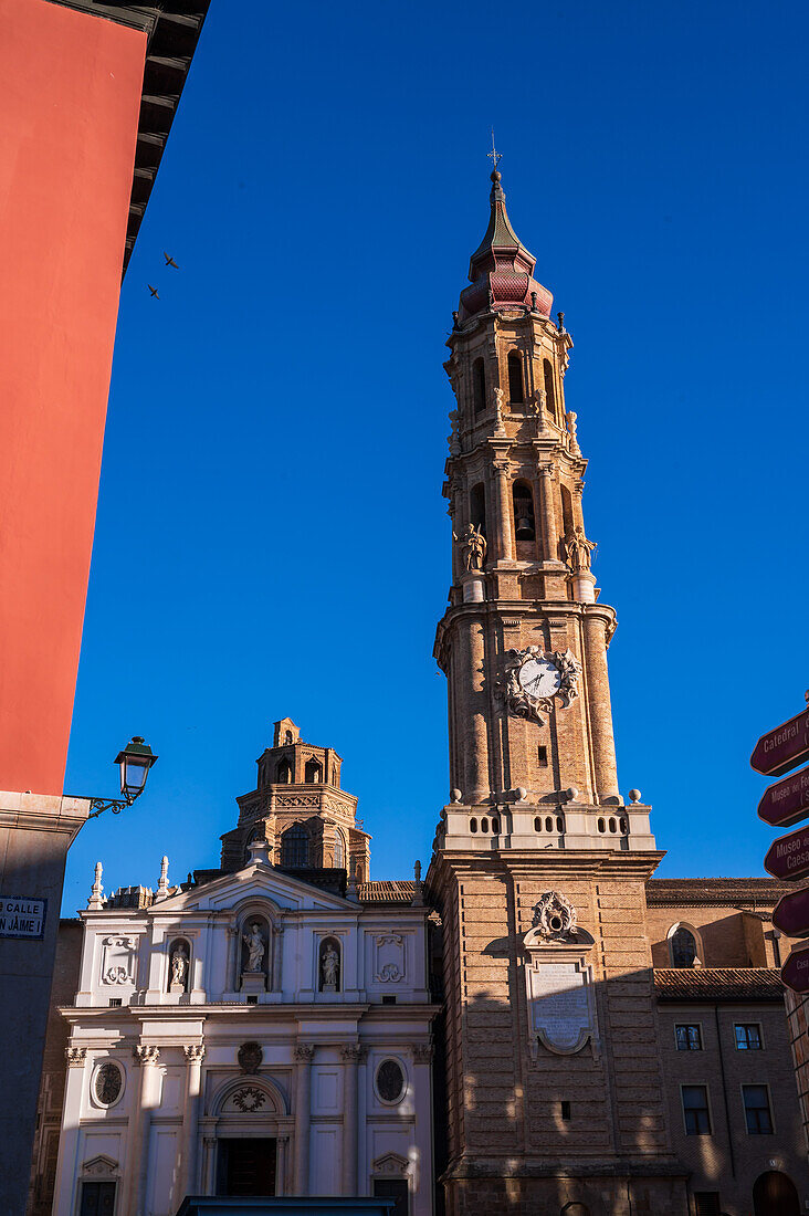 Kathedrale La Seo in Zaragoza, Spanien