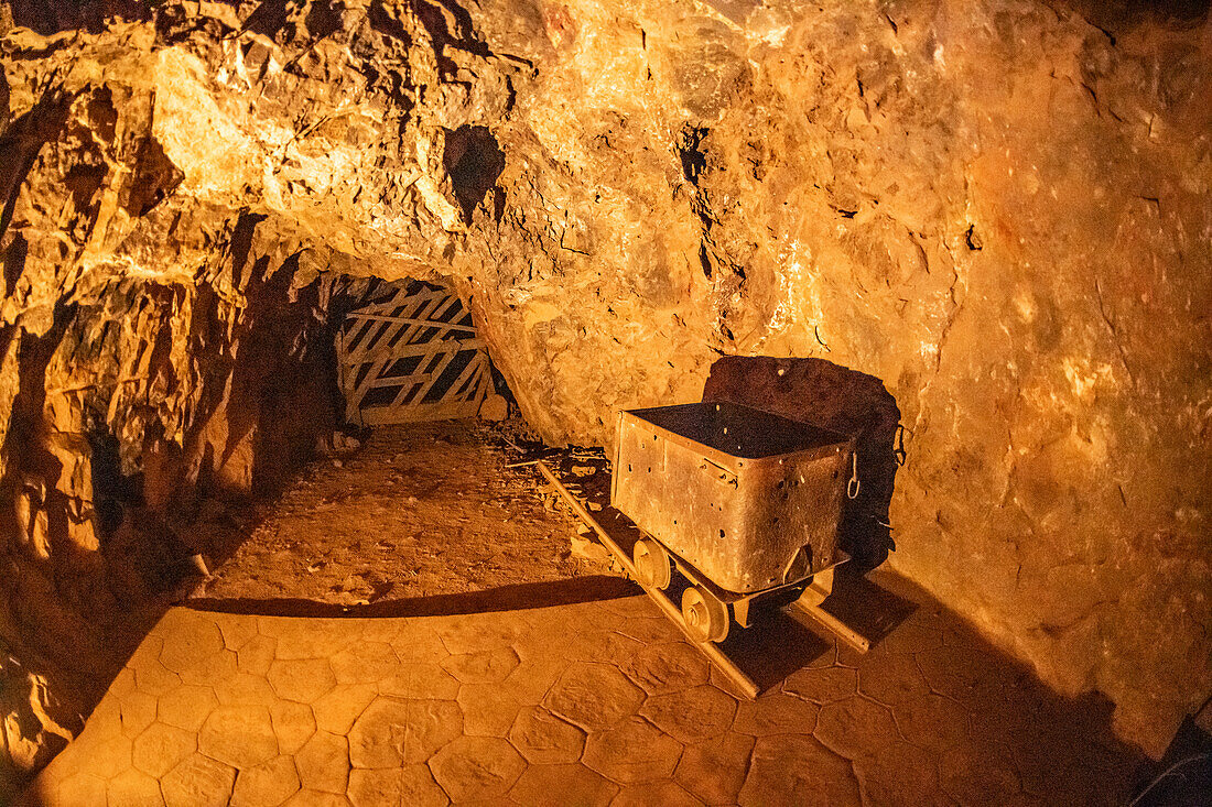 Tour group exploring the Ojuela goldmine.