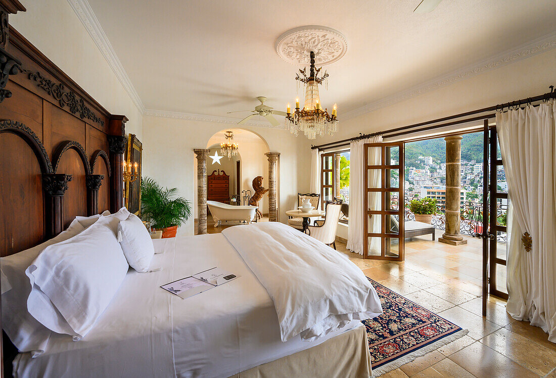 Das Gästezimmer der Velvet Suite im Casa Kimberly, einem Luxus-Boutique-Hotel in Puerto Vallarta, Mexiko.