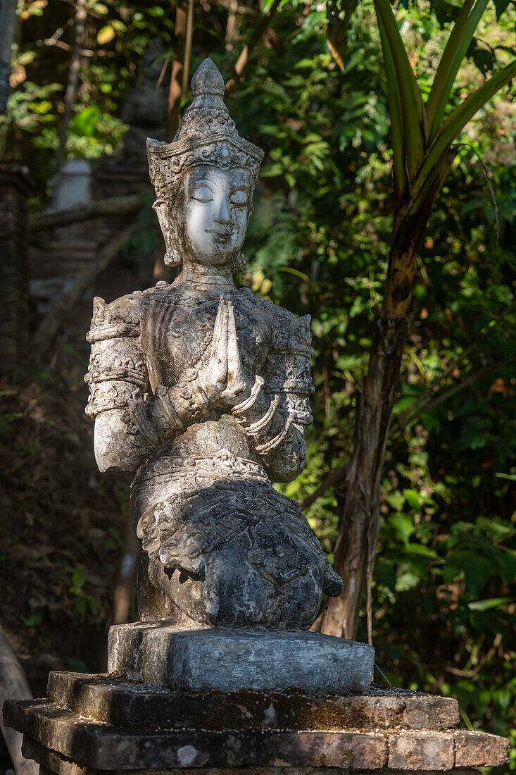 Buddhistischer Tempel Wat Pha Lat in den Hügeln über Chiang Mai, Thailand, Südostasien, Asien