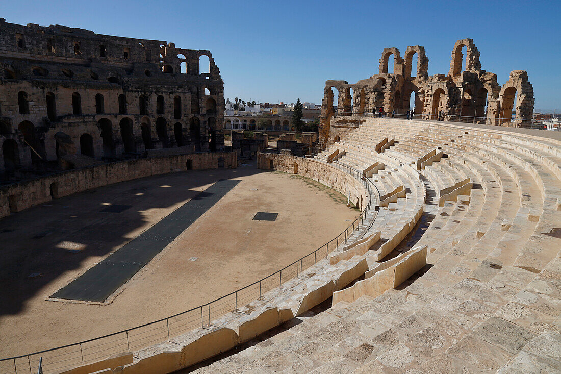 The Roman amphitheatre of El Jem, formerly Thysdrus in Roman times, UNESCO World Heritage Site, an oval amphitheatre in the modern city of El Jem, Tunisia, North Africa, Africa