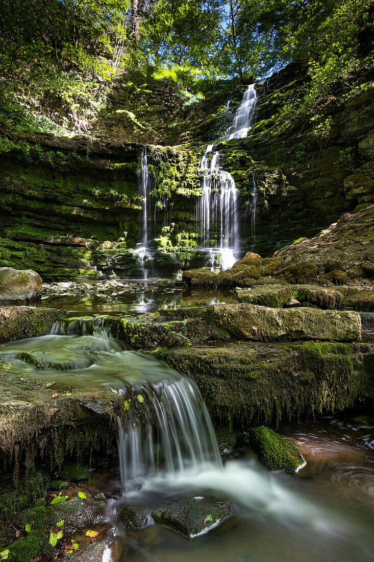 Scaleber Force-Wasserfall, bei Settle, Yorkshire Dales-Nationalpark, Yorkshire, England, Vereinigtes Königreich, Europa